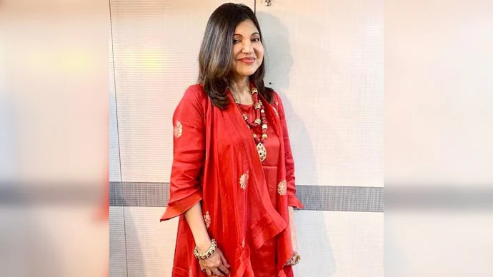 Alka Yagnik Diagnosed with Rare Hearing Loss: A Plea for Support and Awareness