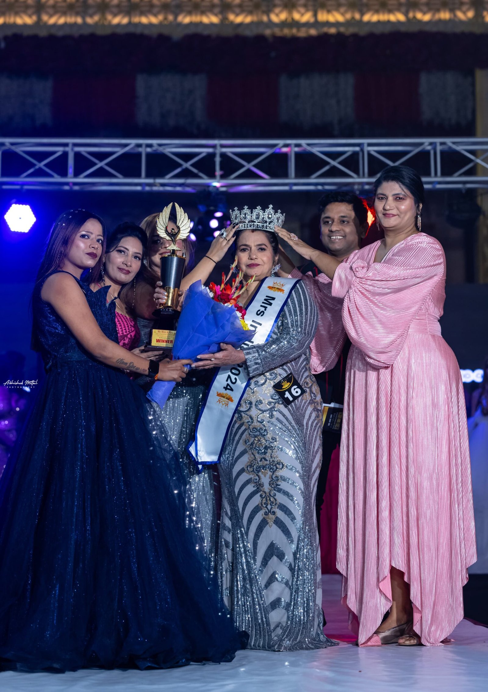 Former Mrs Universe Dr. Thejo Kumari Amudala Invited as a Celebrity Chief Judge to Mr, Miss, Mrs Top Universe India International Competitions