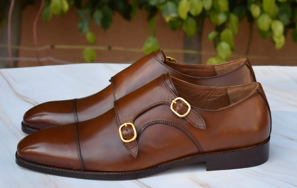 Handcrafted Mojari Shoes: The Royal Footwear of India Making a Stylish Comeback